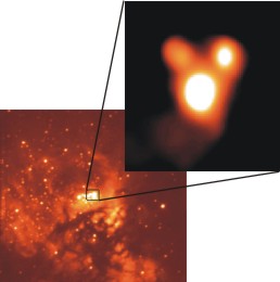 NGC 3576 e IRS1 em destaque